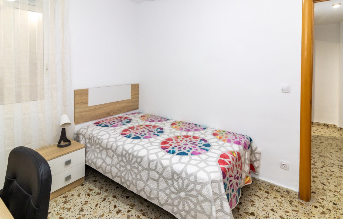 Long term room rental - single room - Elche - Altabix