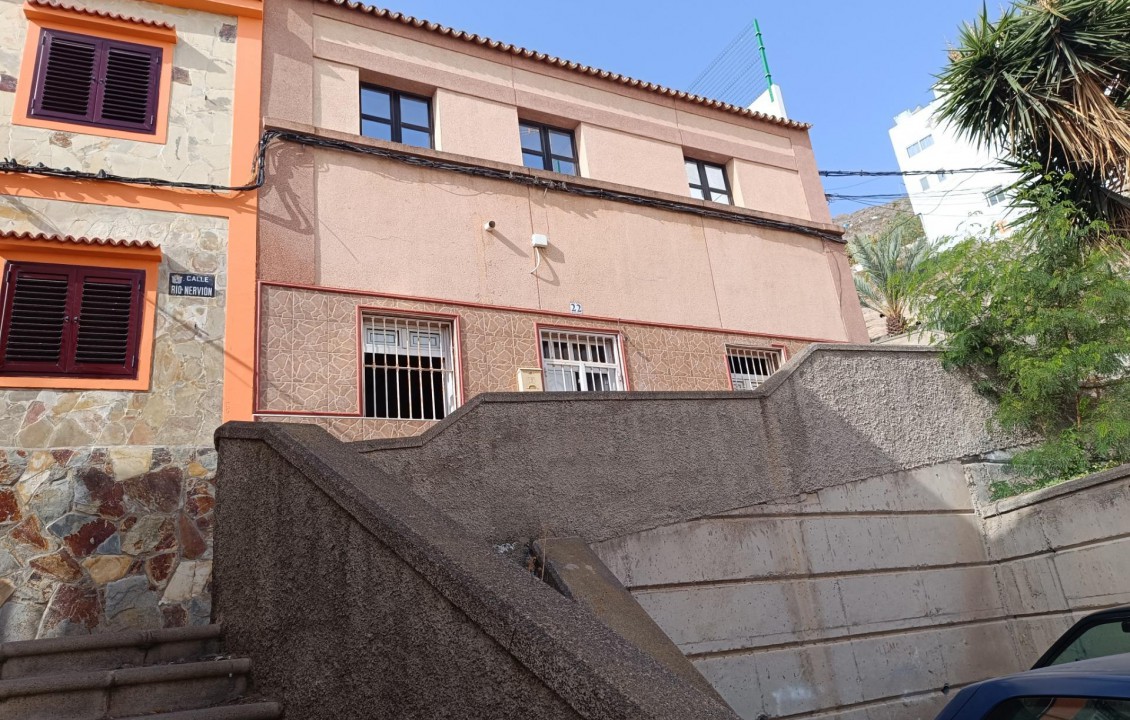 For Sale - Casas o chalets - Las Palmas de Gran Canaria - Calle Río Nervión