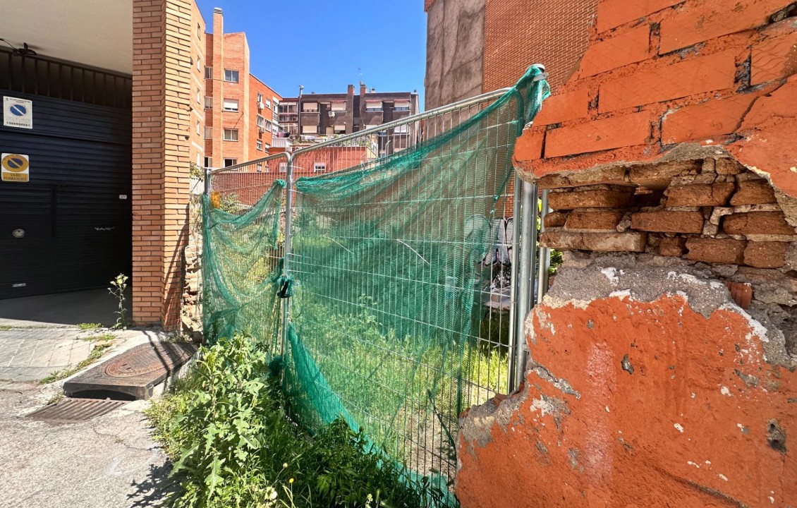 Venta - Fincas y solares - Madrid - Calle de la Filósofa Simone Weil