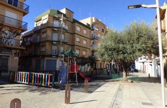 Locales - Long Rental Period - Torrent - Plaza sant jaume, 2