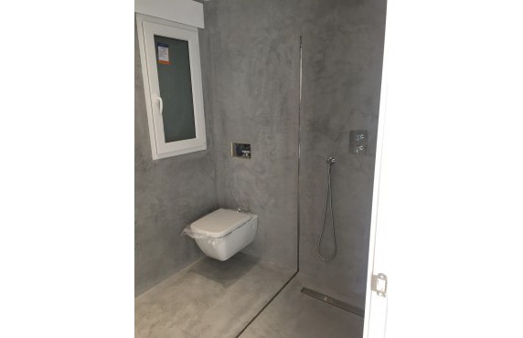 Villa in Ciudad Quesada for sale with Alicante Holiday lets, modern bathroom
