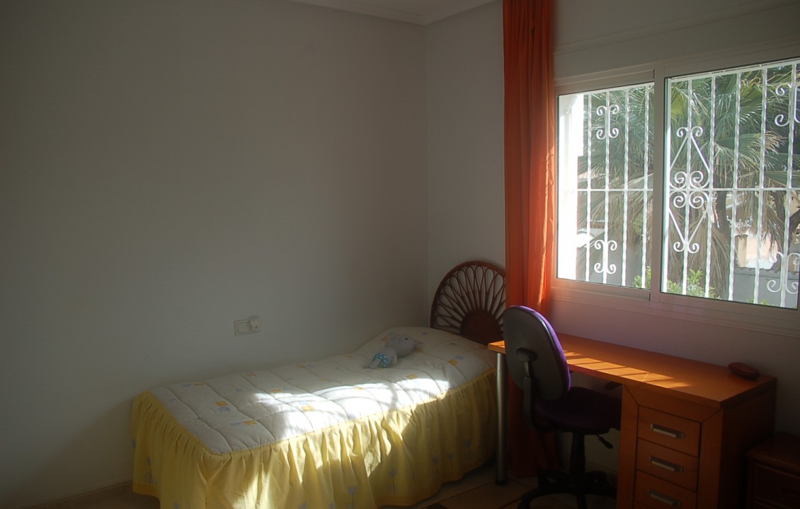 Bedroom.  Alicante Holiday Lets. Cuidad Quesada