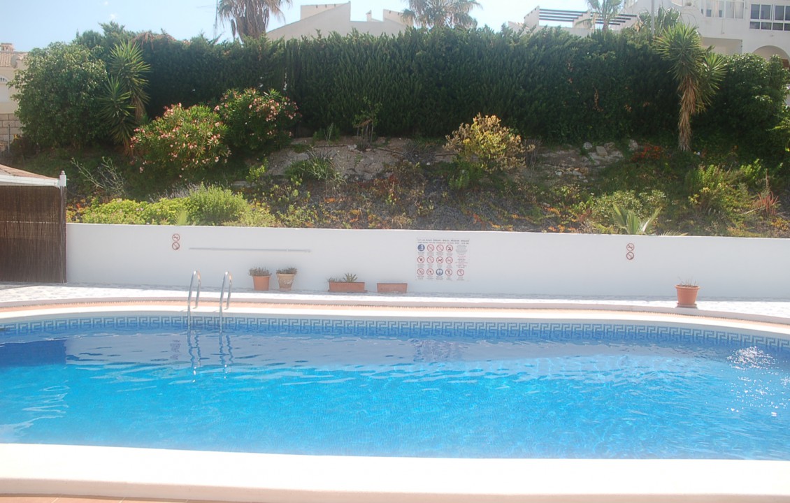 Community Pool.  Alicante Holiday Lets. Ciudad Quesada