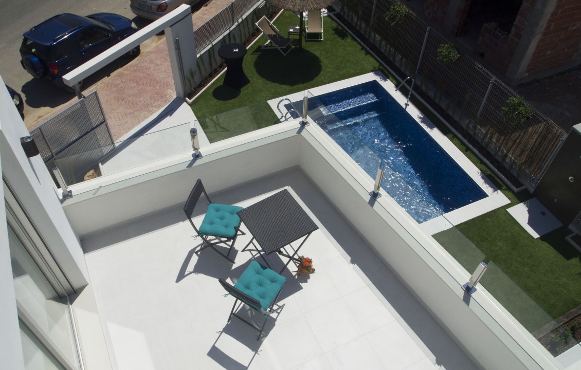 Terrace Solarium.  Alicante Holiday Lets 